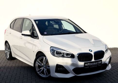 BMW 218, 2018