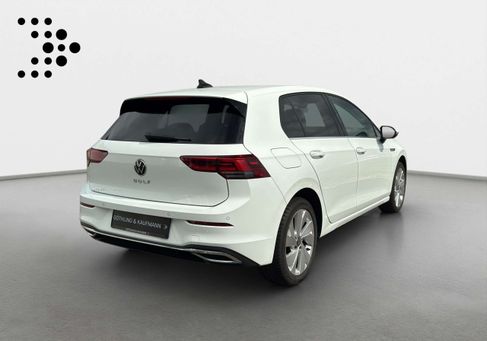 Volkswagen Golf, 2024 2