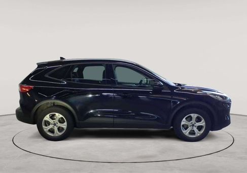 Ford Kuga, 2022