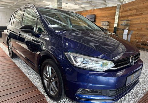 Volkswagen Touran, 2022 3