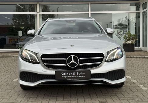 Mercedes-Benz E 220, 2020