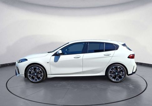 BMW 120, 2025