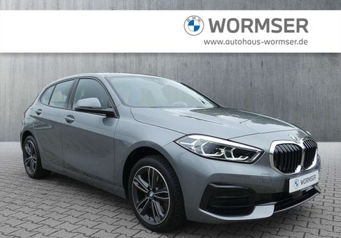 BMW 120, 2023 3