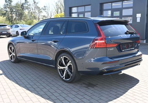 Volvo V60, 2022