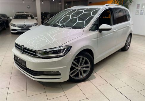 Volkswagen Touran, 2019 3