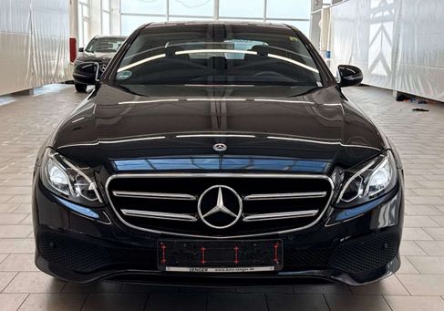 Mercedes-Benz E 200, 2019 3