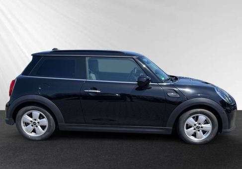 MINI ONE, 2021