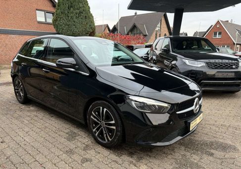 Mercedes-Benz B 220, 2023