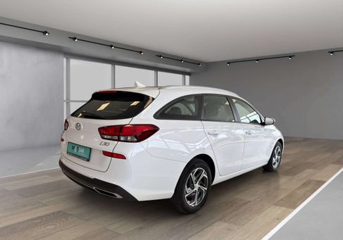 Hyundai i30, 2023 3