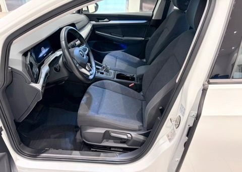 Volkswagen Golf, 2022 3