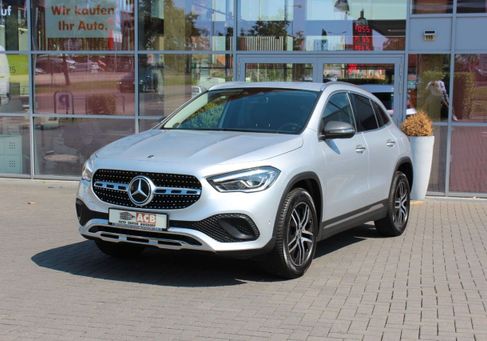 Mercedes-Benz GLA 200, 2021 2
