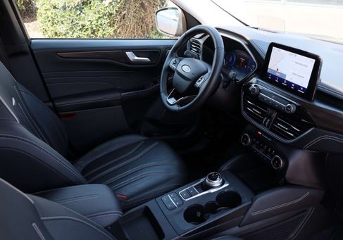 Ford Kuga, 2023