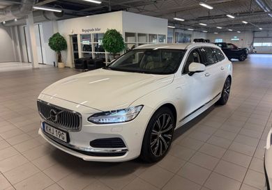 Volvo V90, 2022