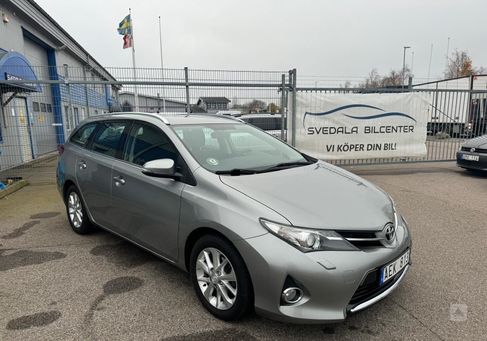 Toyota Auris Touring Sports, 2014