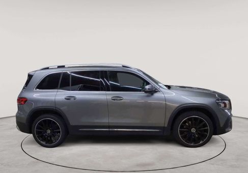 Mercedes-Benz GLB 200, 2022 3