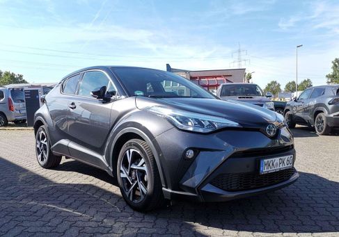 Toyota C-HR, 2022 3
