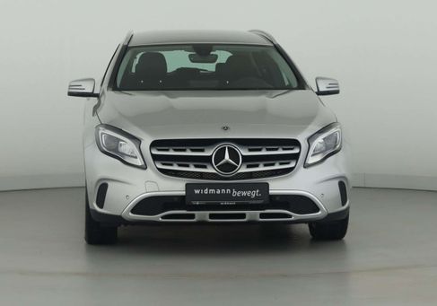 Mercedes-Benz GLA 180, 2018