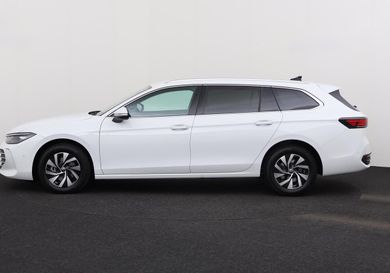 Volkswagen Passat, 2024