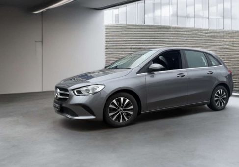 Mercedes-Benz B 180, 2020