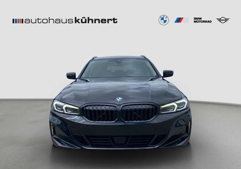 BMW 318, 2023