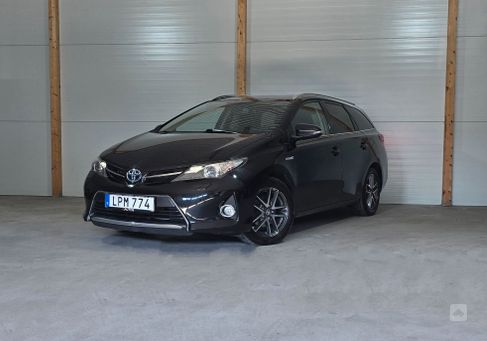 Toyota Auris Touring Sports, 2015