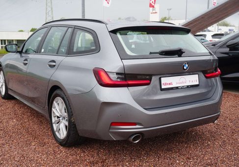 BMW 318, 2023