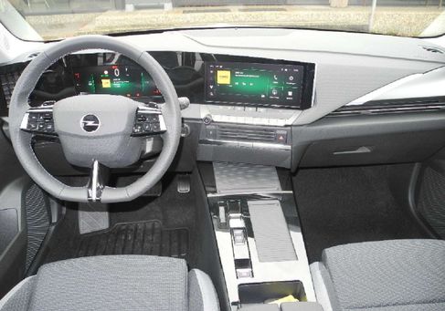 Opel Astra, 2024