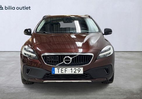 Volvo V40 Cross Country, 2017