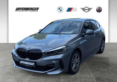 BMW 120, 2023
