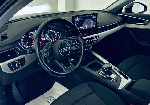 Audi A4, 2022