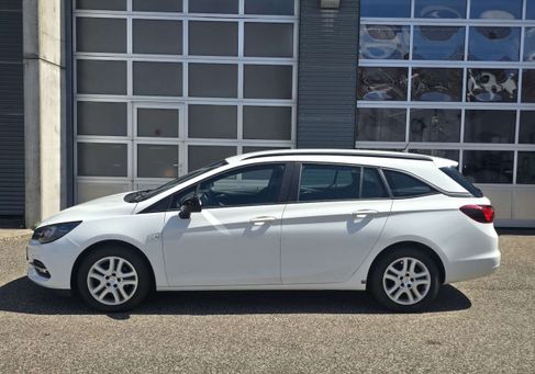 Opel Astra, 2022