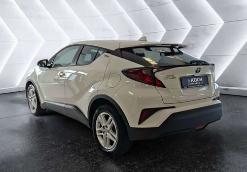 Toyota C-HR, 2022 3