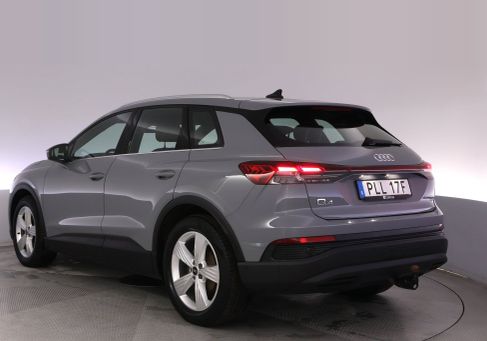 Audi Q4, 2023 3