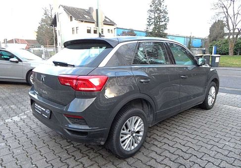 Volkswagen T-Roc, 2021