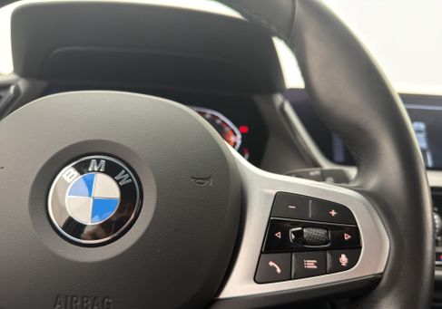 BMW 118, 2024