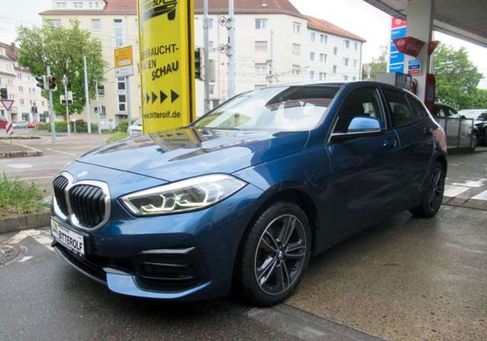 BMW 118, 2022