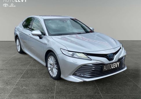 Toyota Camry, 2020