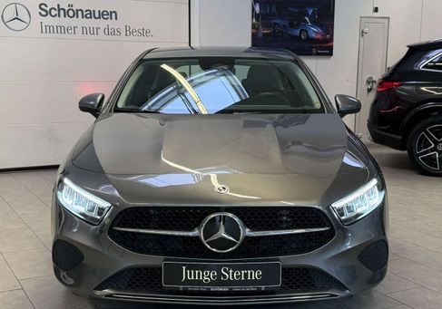 Mercedes-Benz A 180, 2025 2