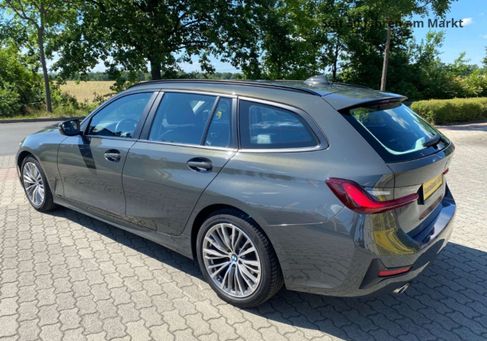 BMW 318, 2021
