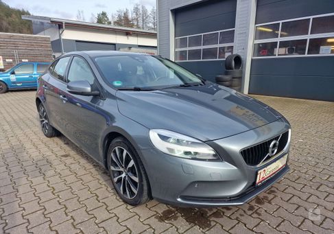 Volvo V40, 2019