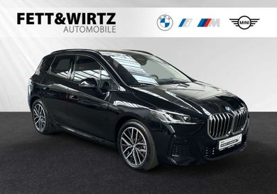 BMW 220, 2025