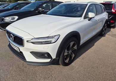 Volvo V60 Cross Country, 2021