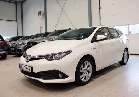 Toyota Auris Touring Sports, 2016