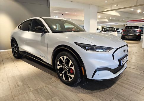 Ford Mustang Mach-E, 2021
