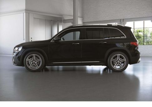Mercedes-Benz GLB 200, 2022