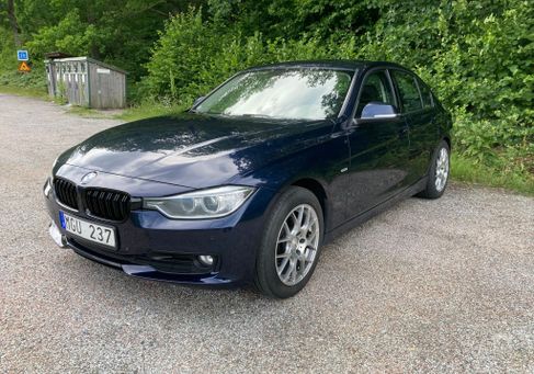 BMW 320, 2012