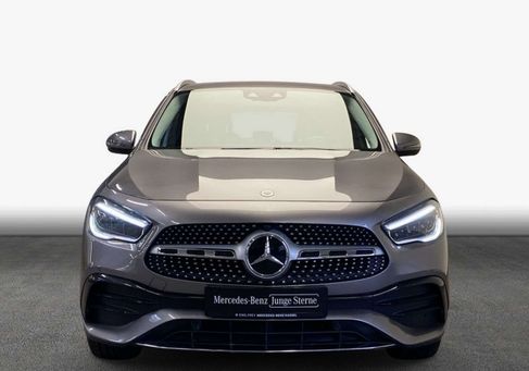 Mercedes-Benz GLA 250, 2022