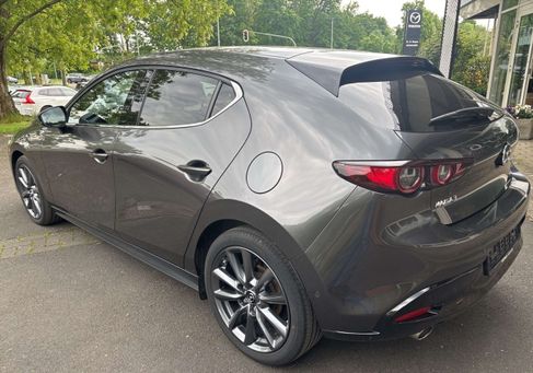 Mazda 3, 2022