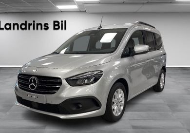 Mercedes-Benz, 2025