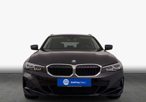 BMW 318, 2023